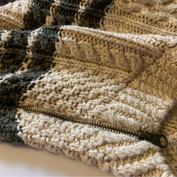 LL Bean Signature Sweater - Picture 3 of 5